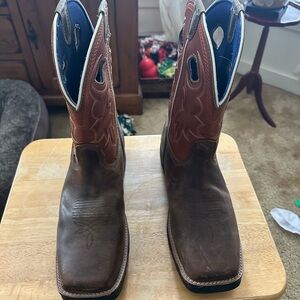Tony Lama Brown Leather Cowboy Boots with Chestnut Shaft and Blue Lining